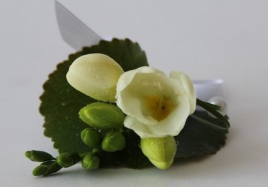 Аксессуар из цветов К5716 - Цветочный салон Клумба